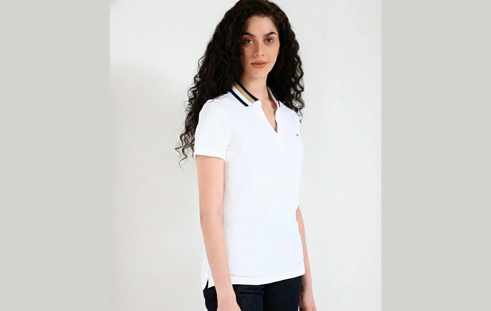 Polo Tommy Hilfiger con Cuello Dorado (Mujer)